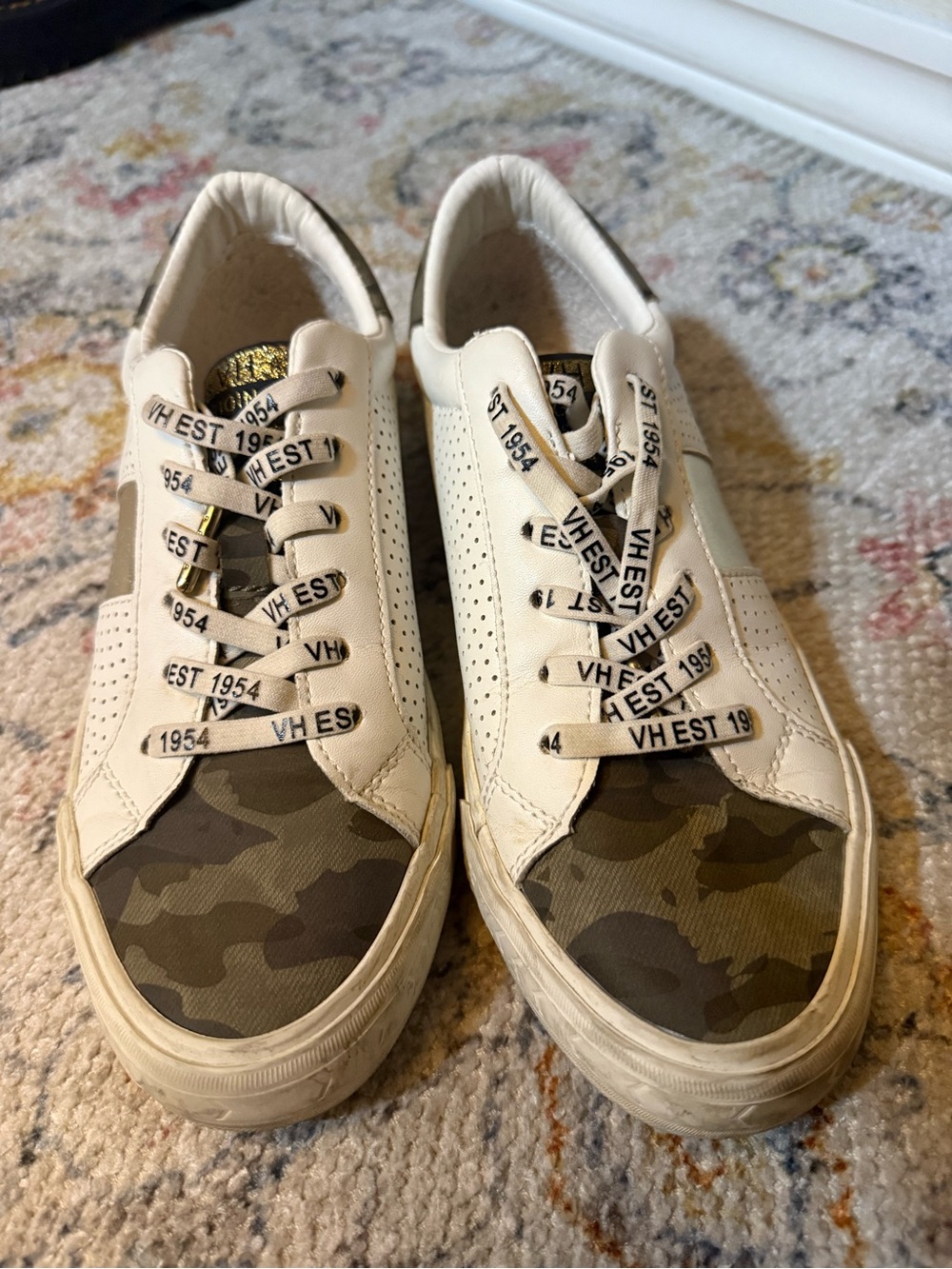 Vintage Havana White Sneakers with Camouflage and Gold Stripe - Picture 4 of 7